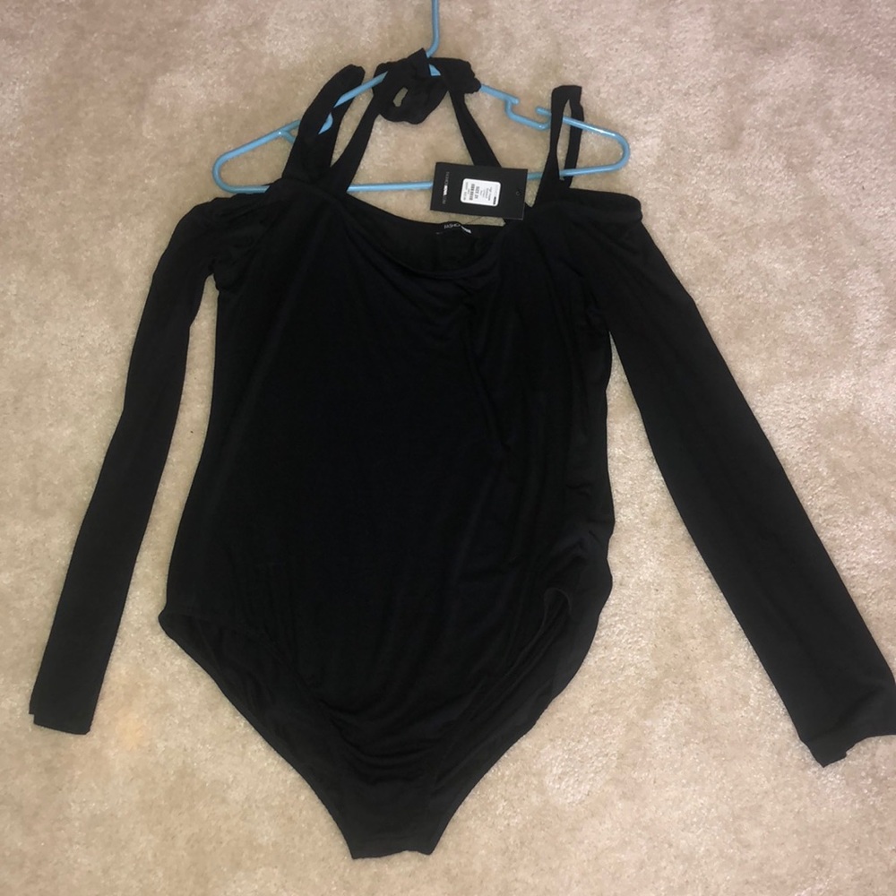 Body suit (Fashion Nova). Never worn. No damage